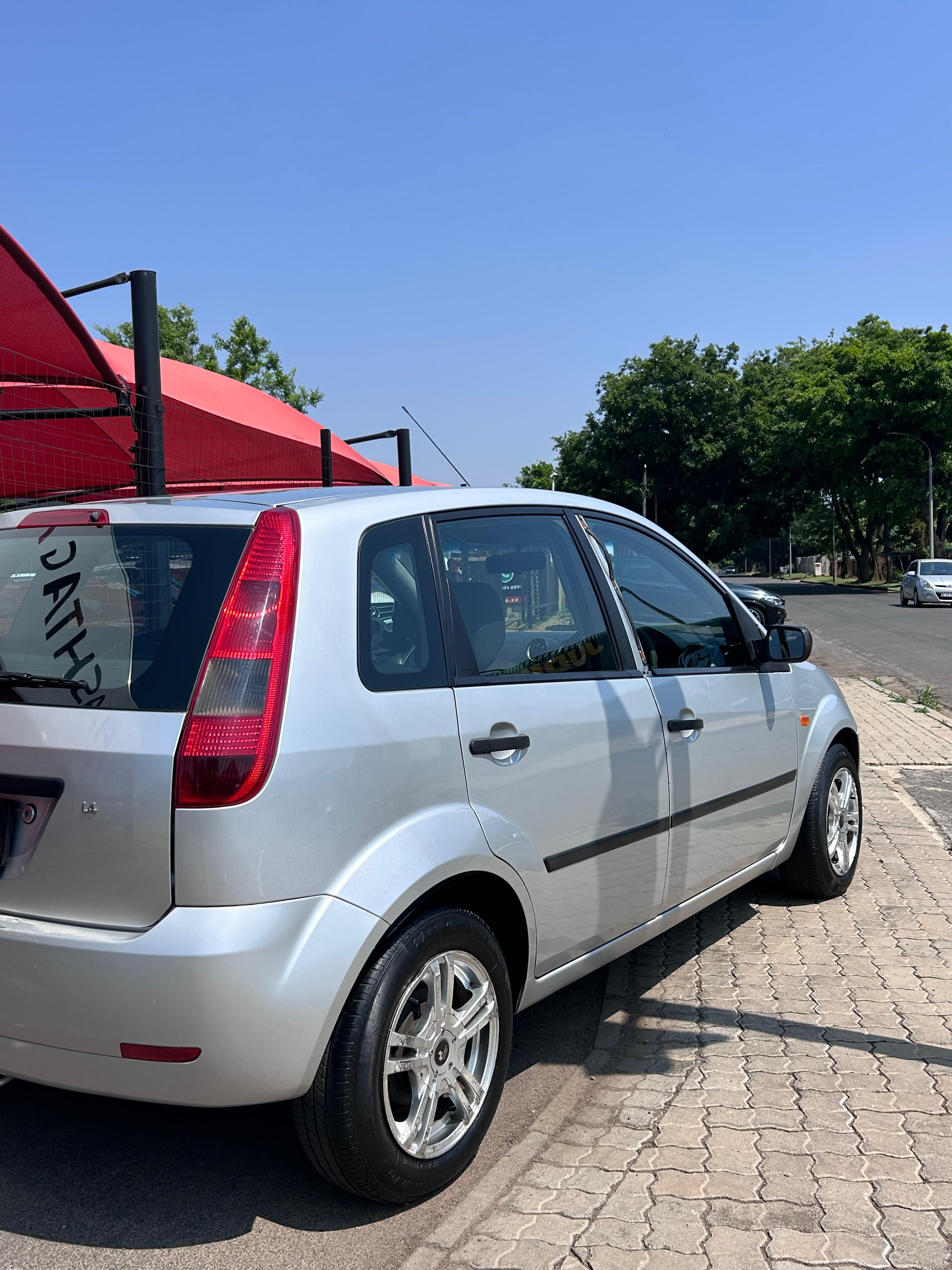 2005 Ford Fiesta 1.4i  thumbnail
