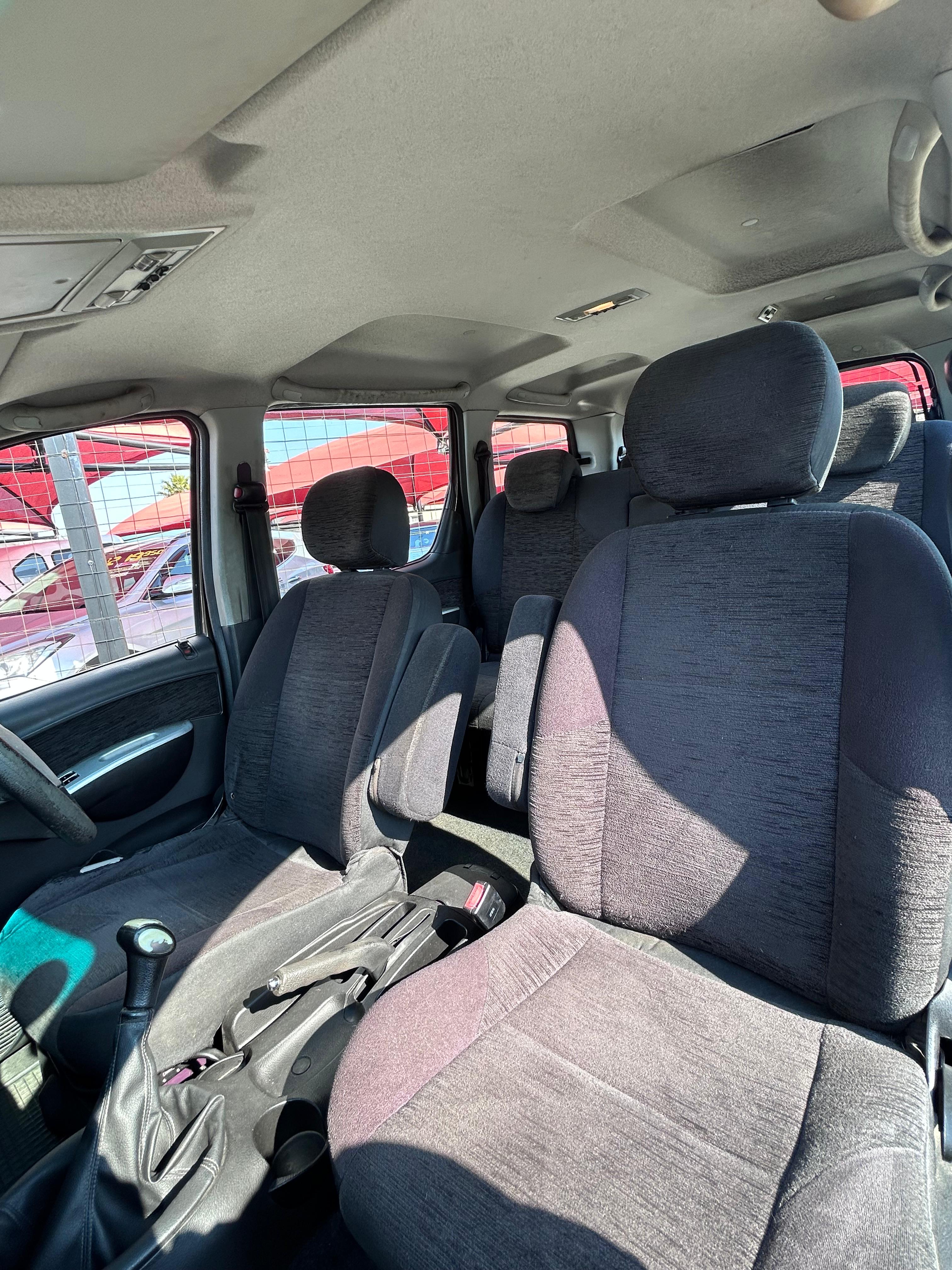 2011 Mahindra Xylo 2.5 CDRE- 8 Seater  thumbnail