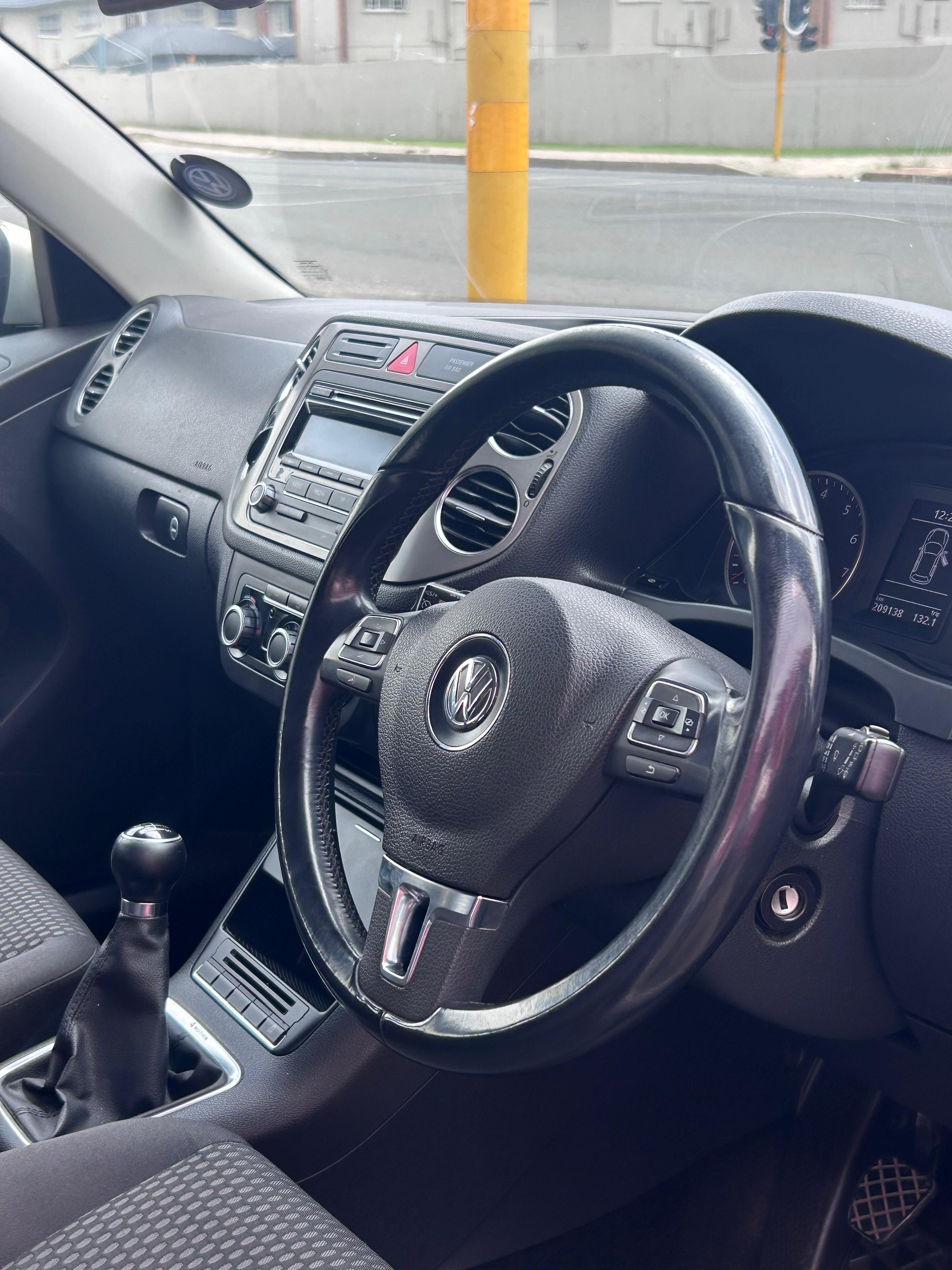 2011 Volkswagen Tiguan 1.4 TSI thumbnail