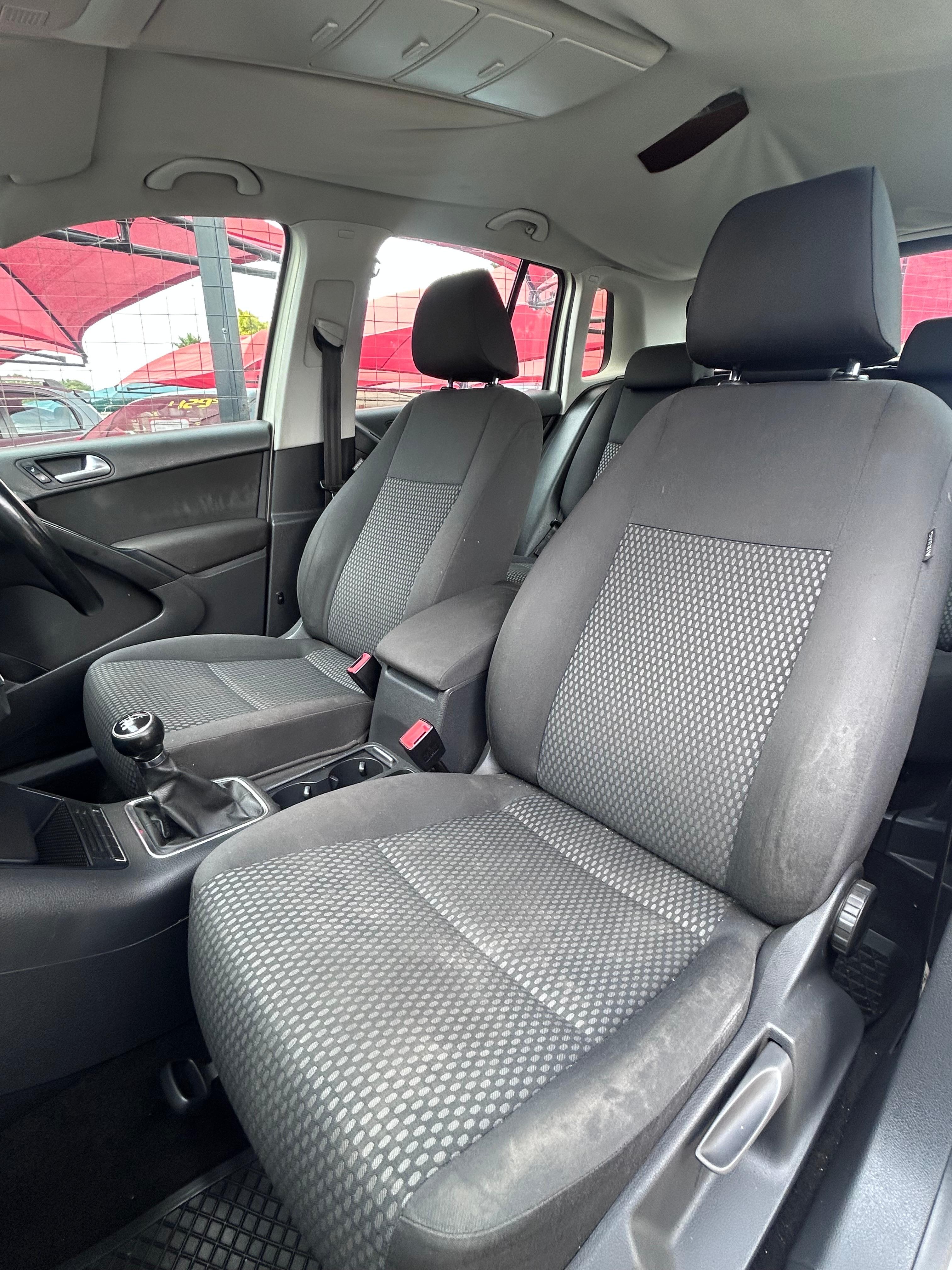 2011 Volkswagen Tiguan 1.4 TSI thumbnail