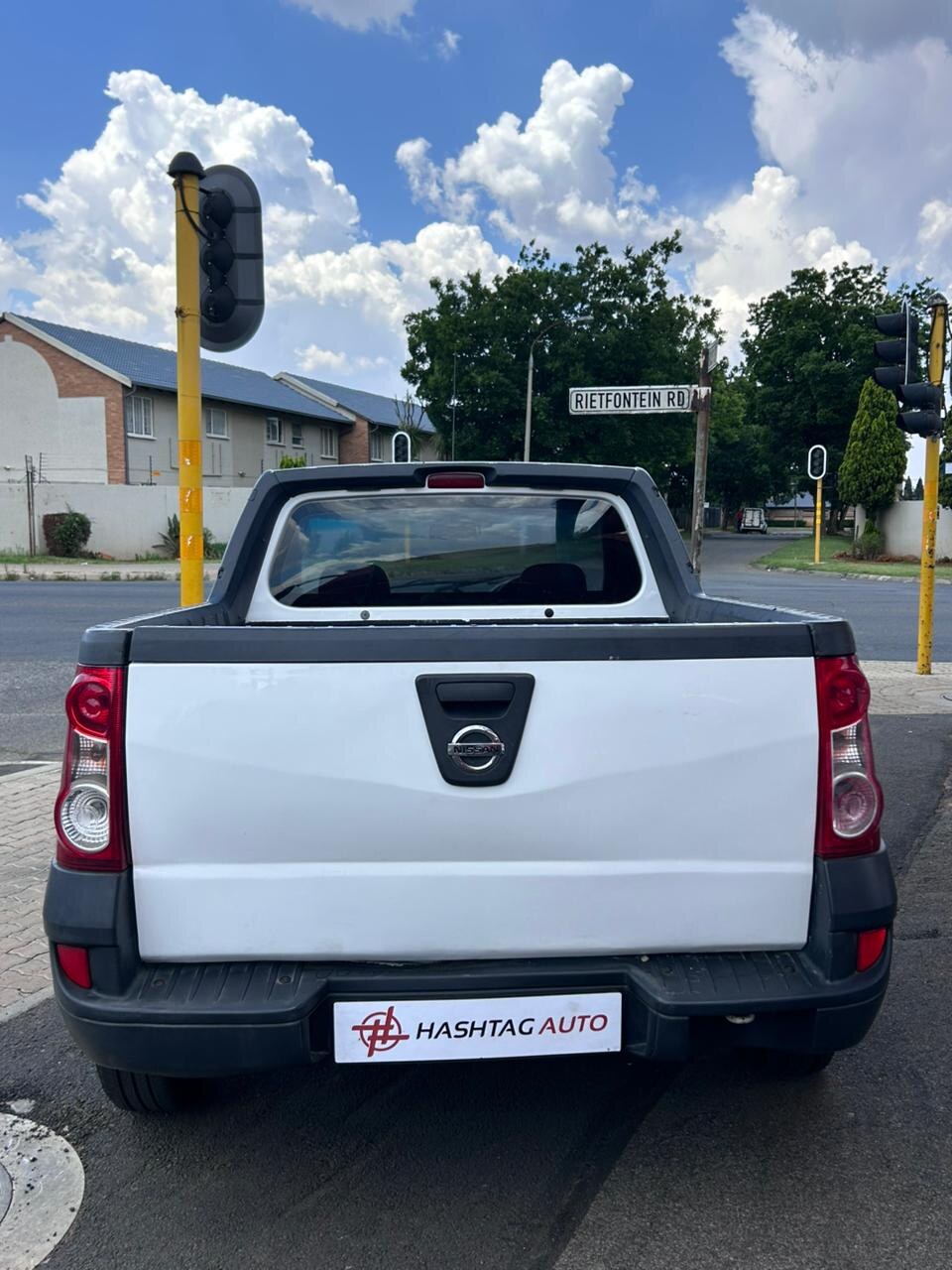 2014 Nissan Np 200 1.6i  thumbnail