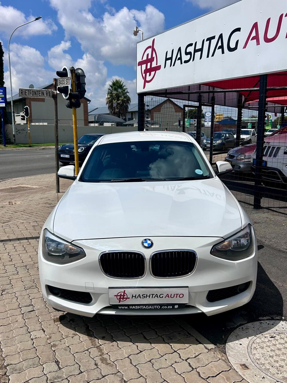 2015 Bmw 116i 5dr thumbnail