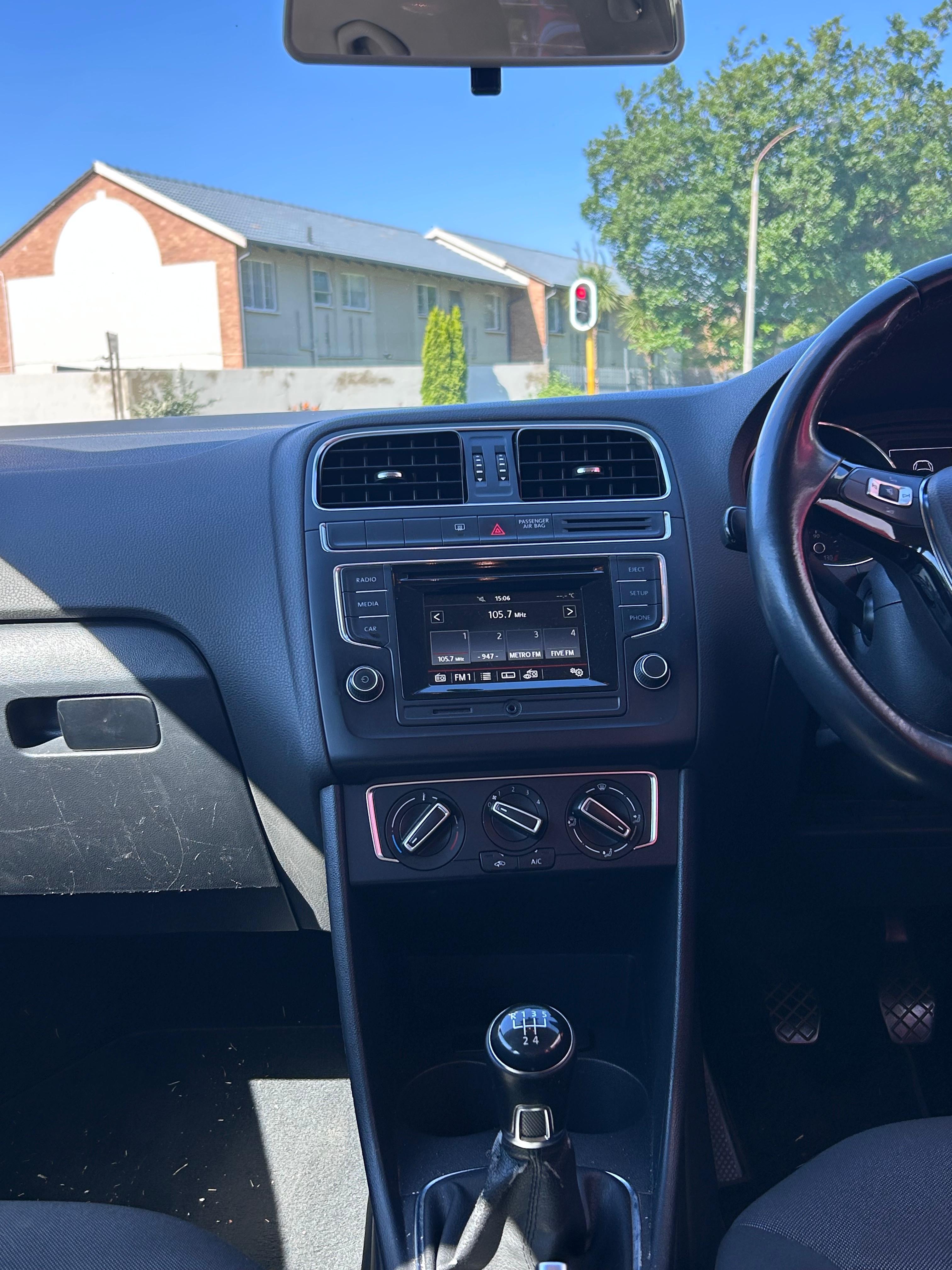 2015 Volkswagen Polo 1.2 Tsi  thumbnail