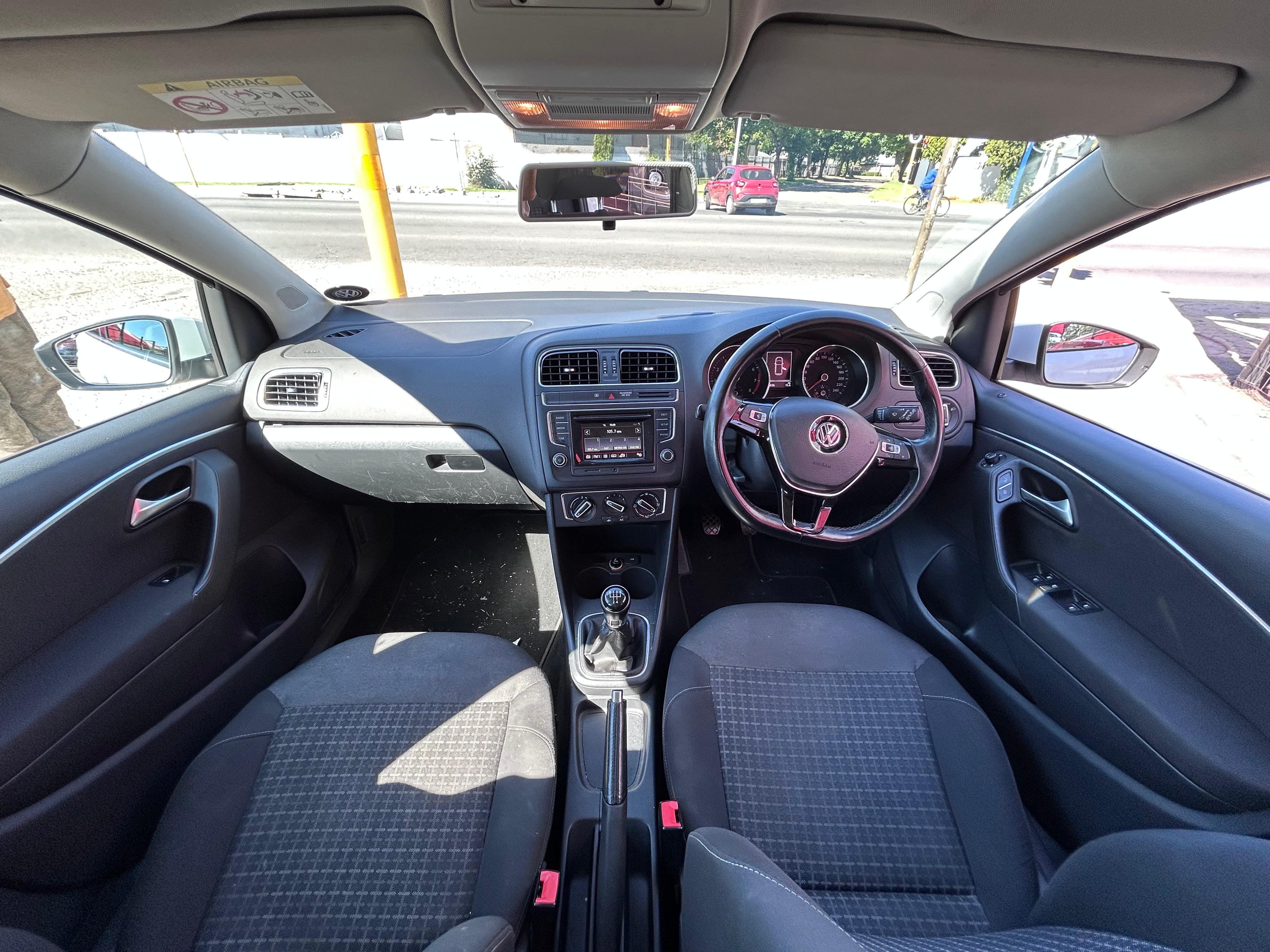 2015 Volkswagen Polo 1.2 Tsi  thumbnail