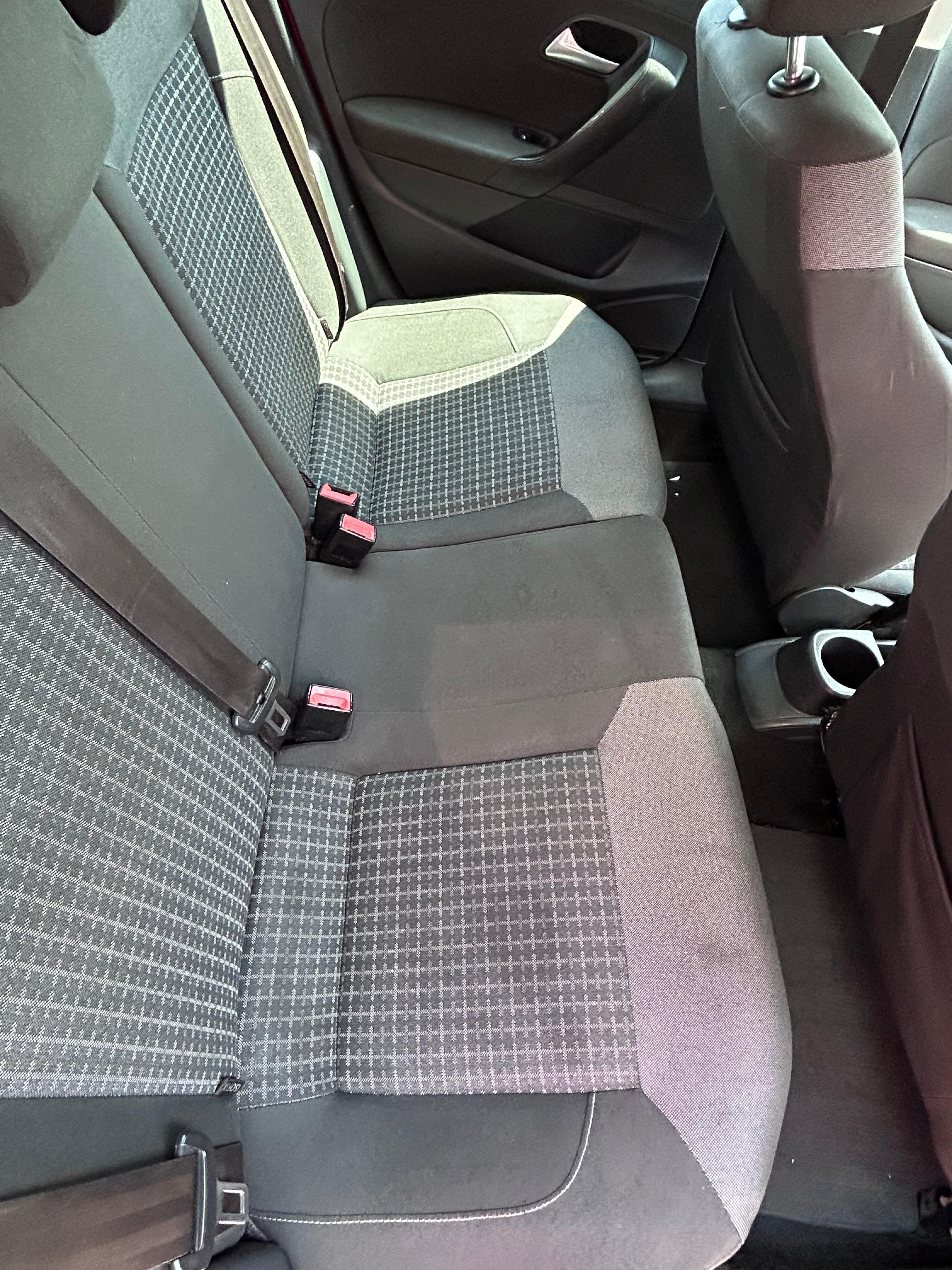 2015 Volkswagen Polo 1.2 TSI Comfortline thumbnail