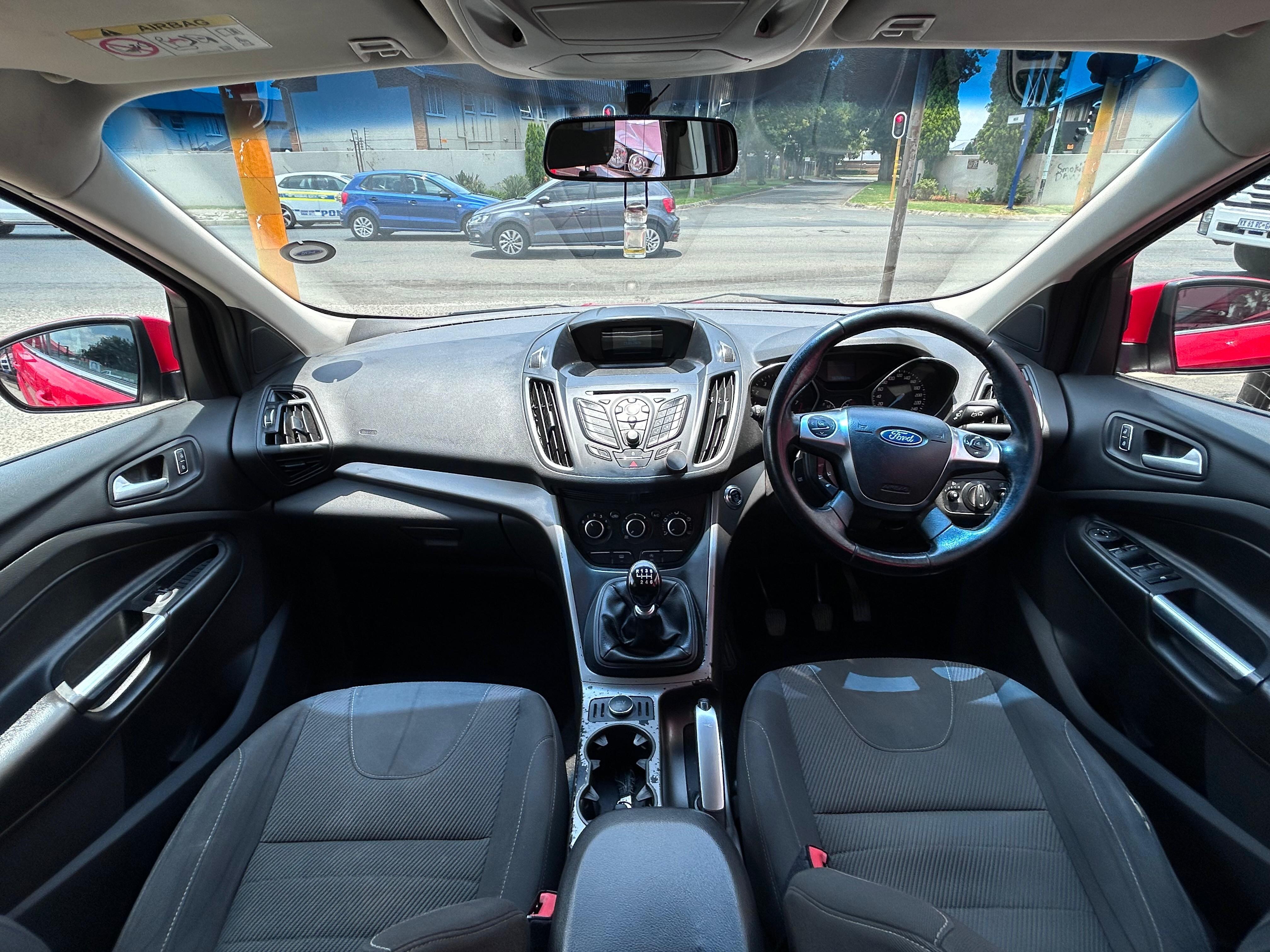 2016 Ford Kuga Eco-Boost 1.5 Ambiente  thumbnail