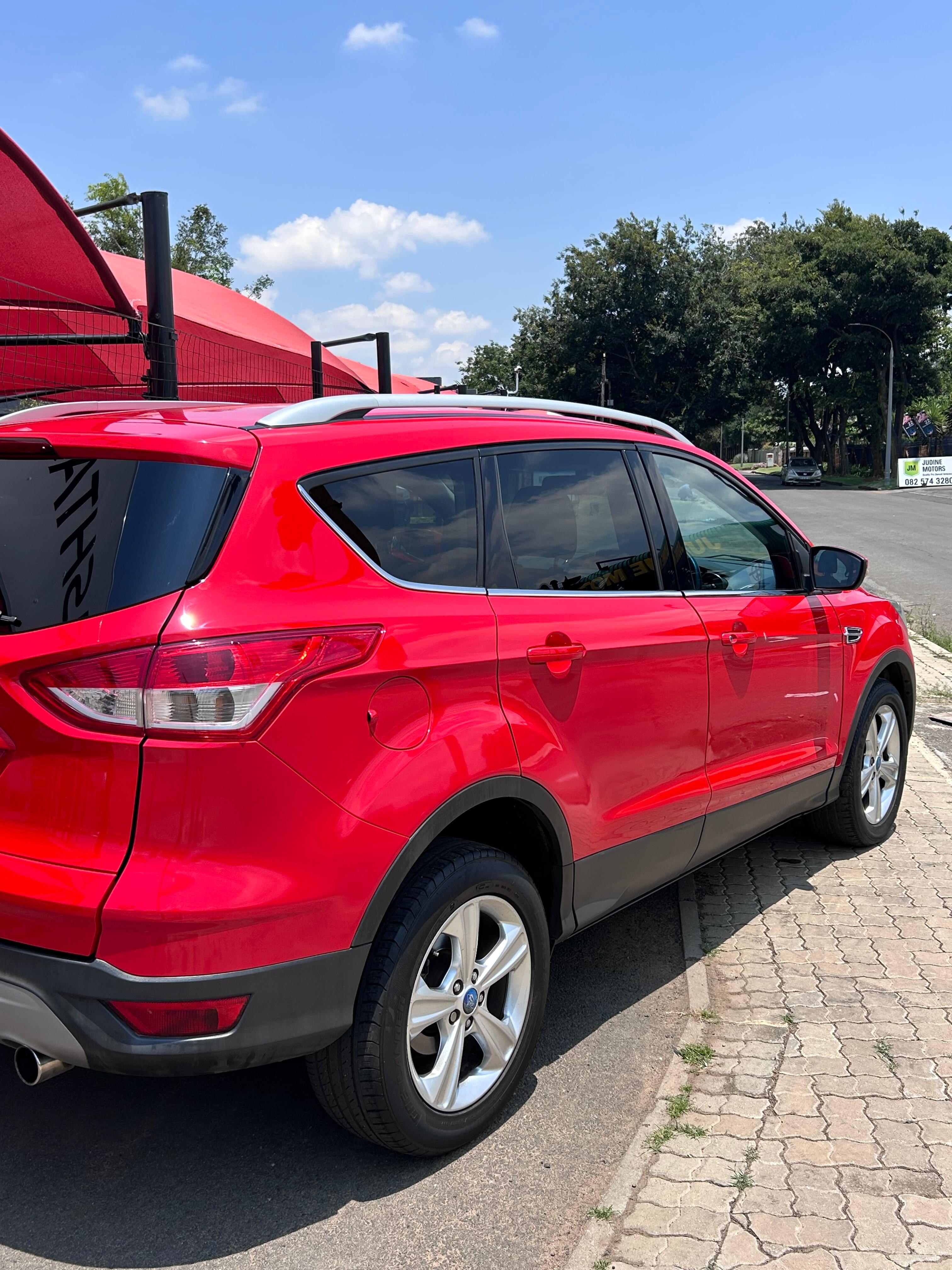 2016 Ford Kuga Eco-Boost 1.5 Ambiente  thumbnail