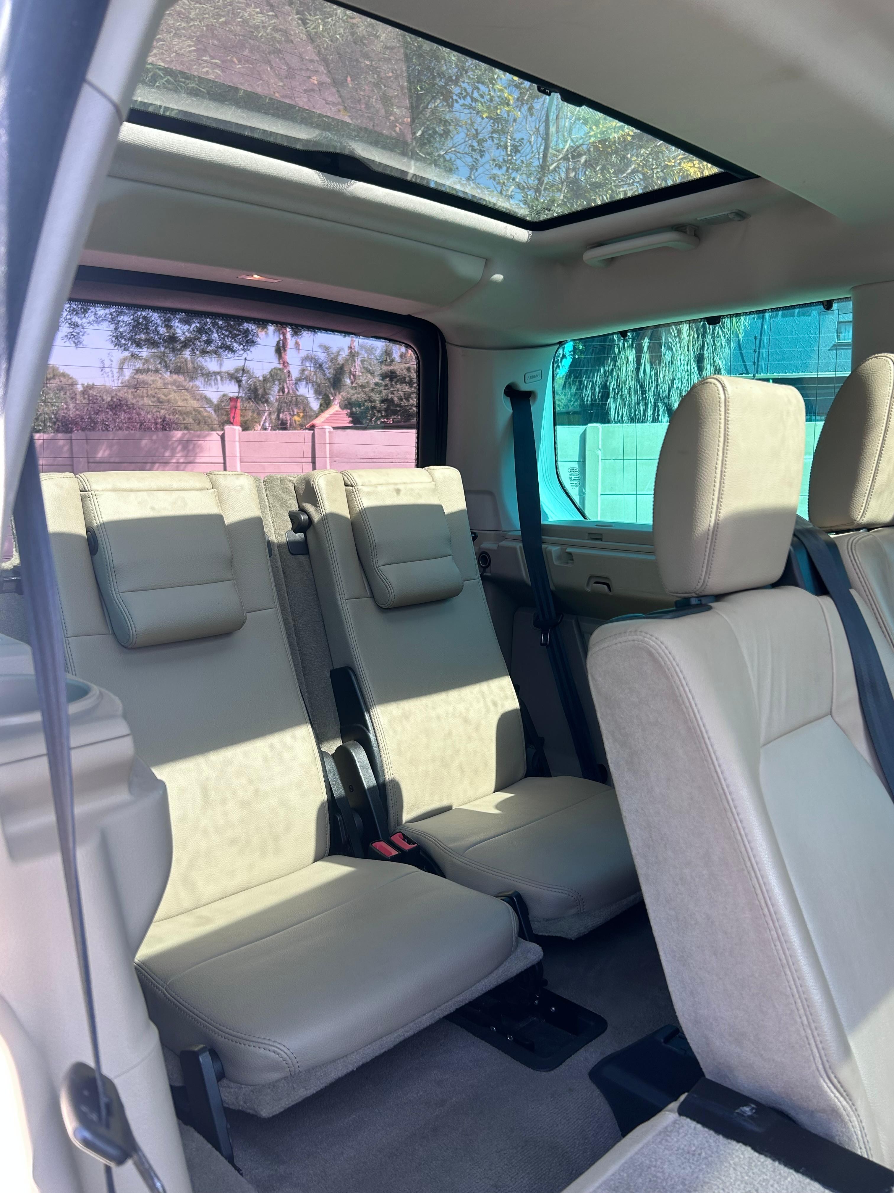 2011 Land Rover Discovery 4 3.0 TD | SDV6 S A/T  7 Seater thumbnail