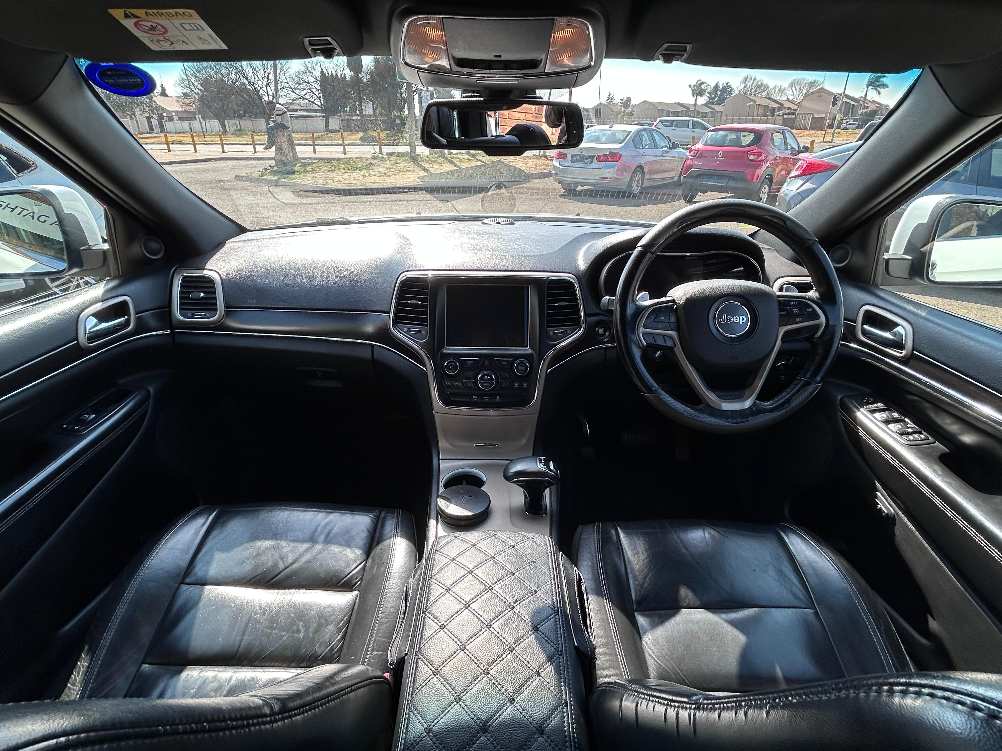 2015 Jeep Grand Cherokee 3.6 Limited A/T 4×4 thumbnail