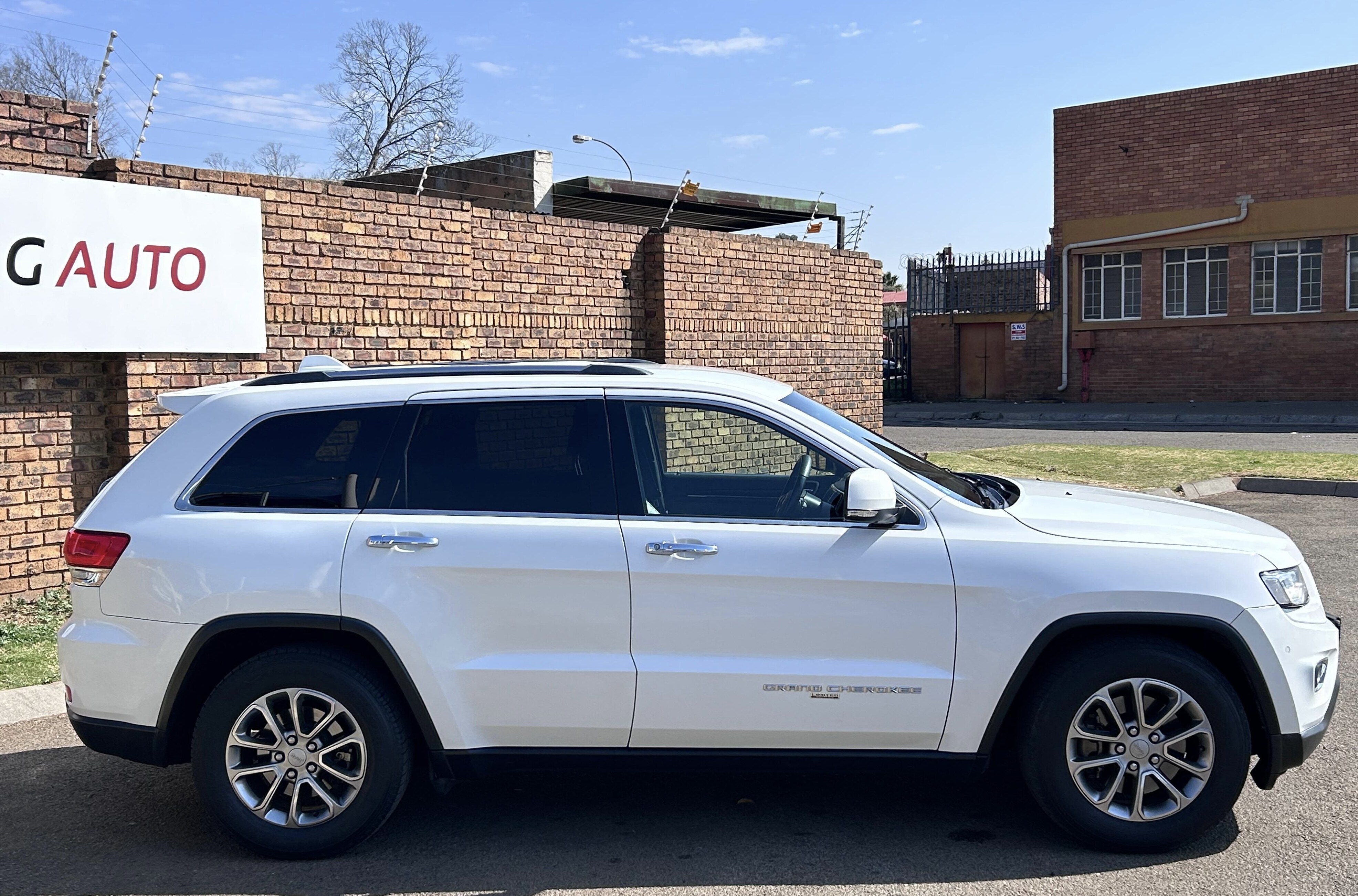 2015 Jeep Grand Cherokee 3.6 Limited A/T 4×4 thumbnail